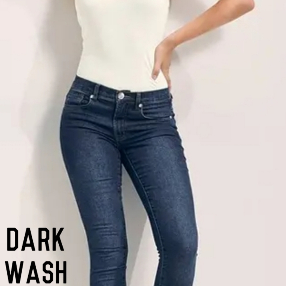 Jeans Classic Dark Wash ~ Skinny Jean
